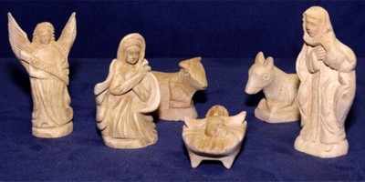 Beitragsbild Unbemalte große Krippenfiguren