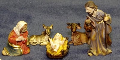 Beitragsbild Kleine bemalte Krippenfiguren