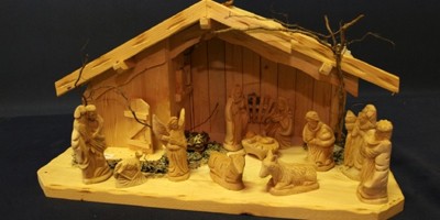 Beitragsbild Handgearbeitete Weihnachtskrippe mit Figuren